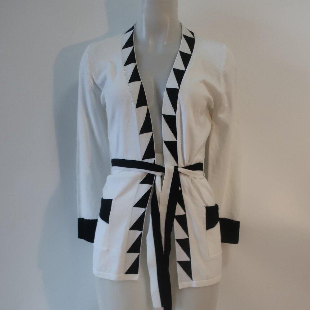 NWT Womens SMF White, Black Knit Cardigan Sweater W/Belt L